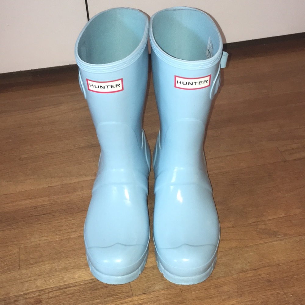 NEED TO SELL short Hunter rain boots
